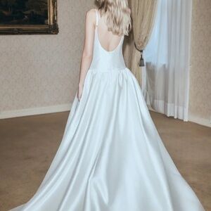 Meshki Carol Wedding Dress Brand New